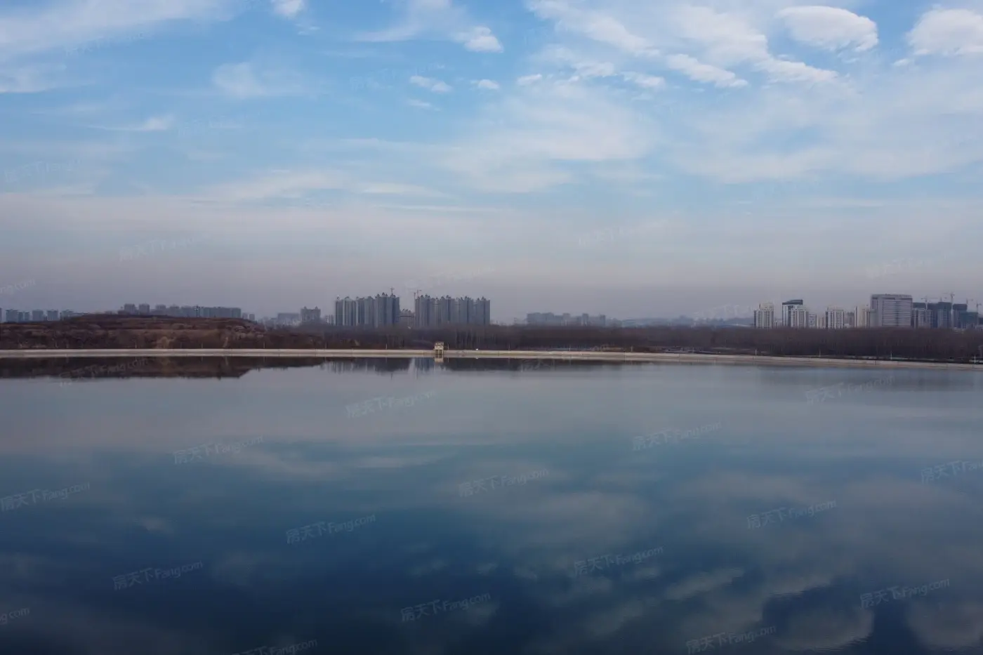 望岳湖.jpg