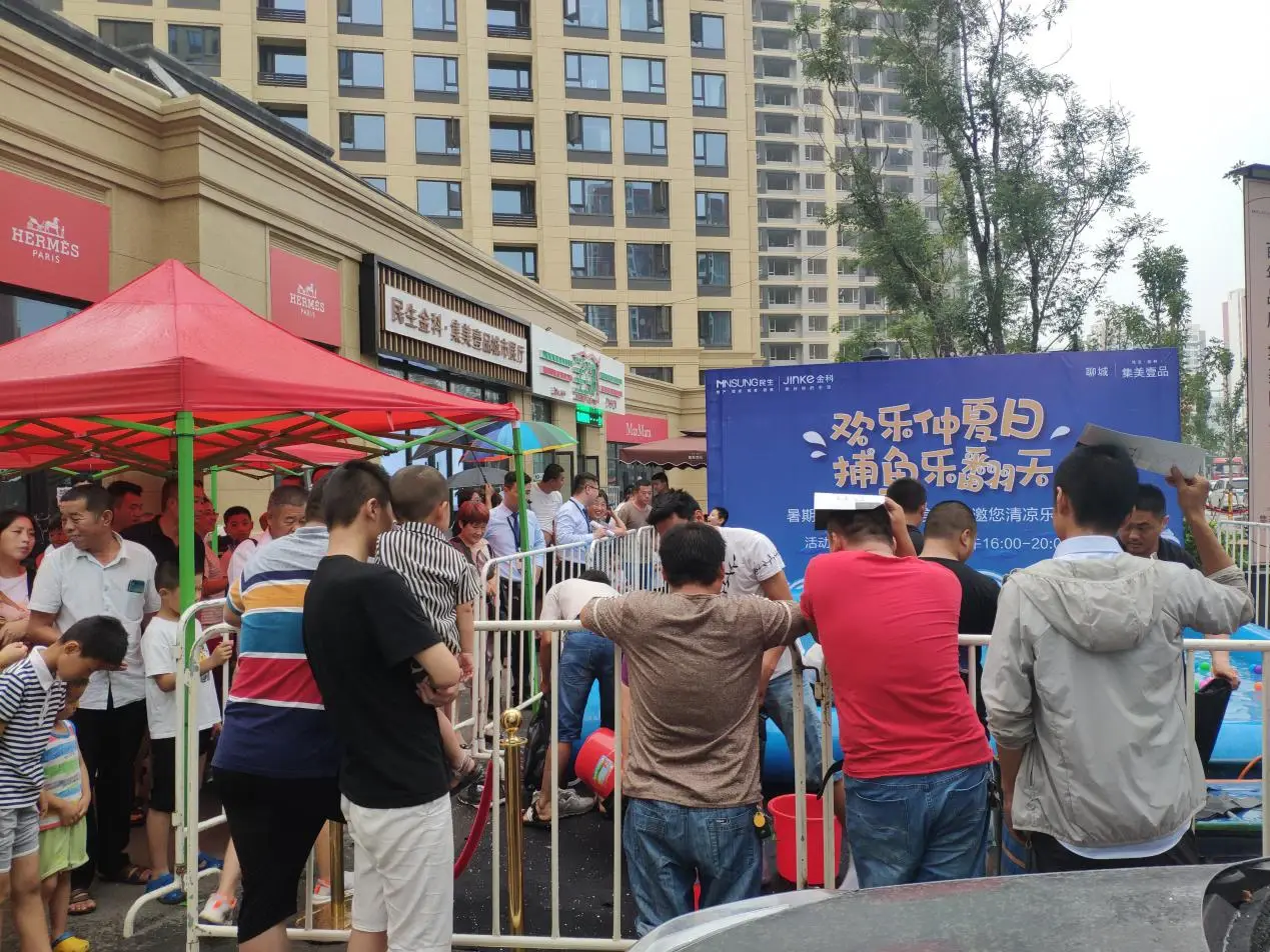 “鱼”乐无穷！鲜活大鱼一扫而光